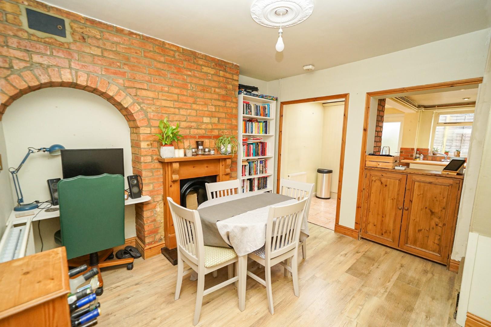 Leighton Road, Wing, Leighton Buzzard Quarters Estate Agents